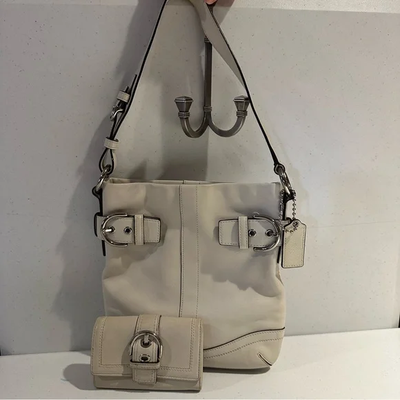 Coach Soho Slim Duffle Handbag - Picture 2 of 7